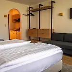 Pensjonat Alpenhaus Monte 3*