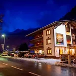 Alpenhaus Monte Pensjonat 3*