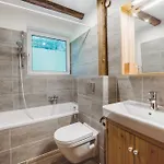 Pensjonat Alpenhaus Monte 3*