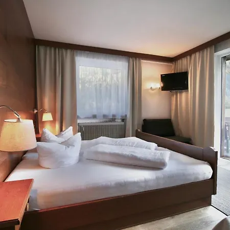 Alpenhaus Monte Gasthof 3*