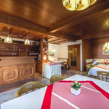 Alpenhaus Monte نيوستيف ام ستوبيتا