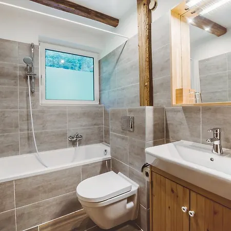 Casa de hóspedes Alpenhaus Monte 3*