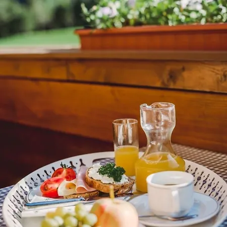 Pensión Alpenhaus Monte