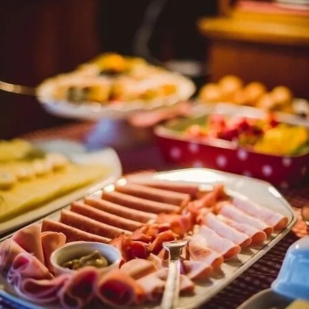 Alpenhaus Monte Pensión